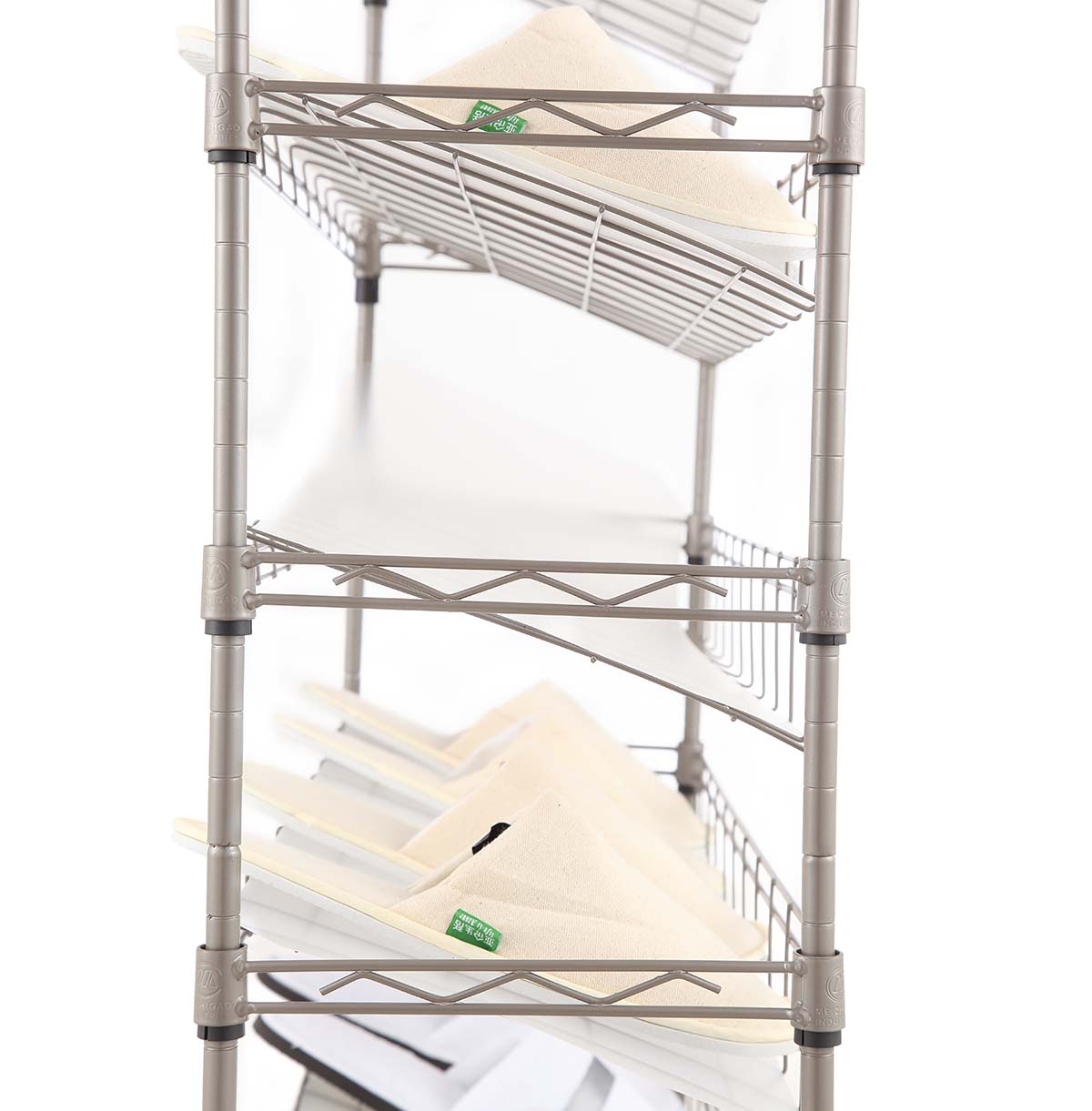 4-shelf wire storage rack Production